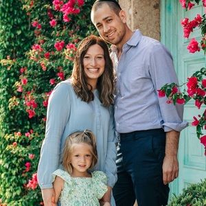 Meet your Posher, Faige